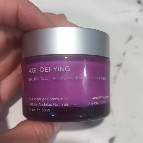 AGE DEFYING GOJI PEPTIDE PERFECTING - Picture 4 of 5